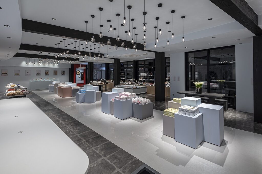 清川屋様茶屋勘左衛門店舗内装画像