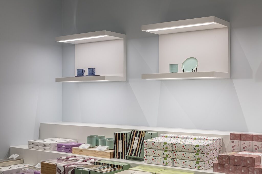 清川屋様茶屋勘左衛門店舗内装画像