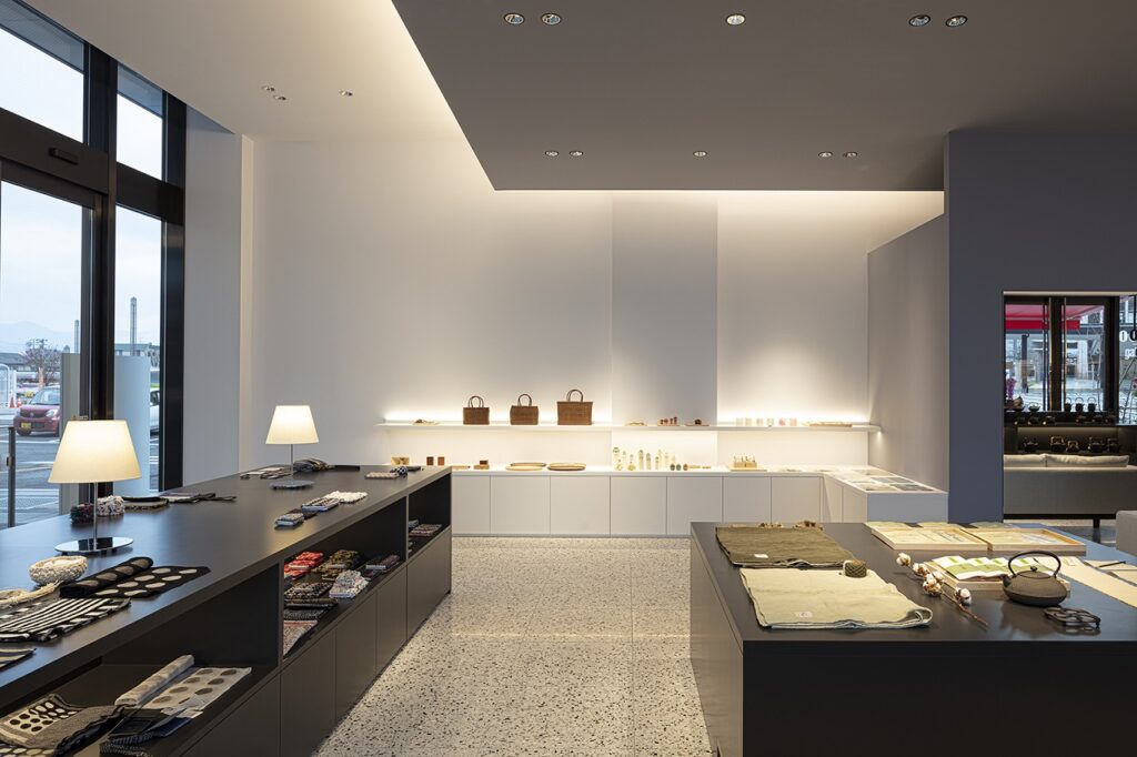 0035gathar様店舗内装画像