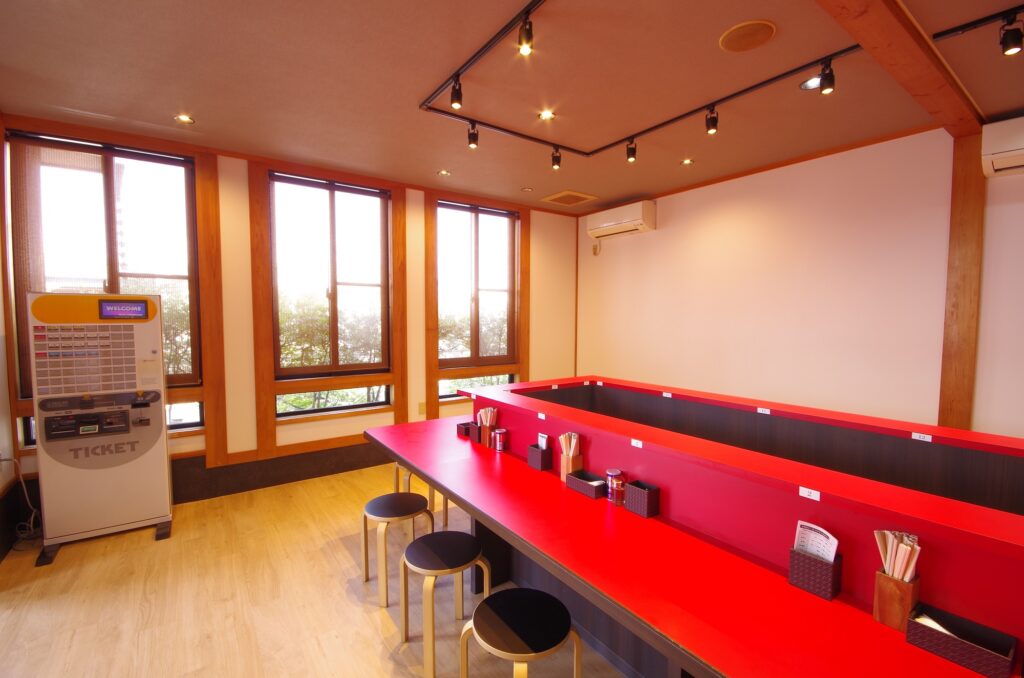 寒河江豚すけ様店舗内装画像