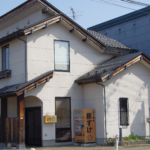 寒河江豚すけ様店舗内装画像