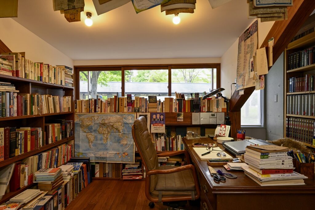 井上ひさしの内装画像